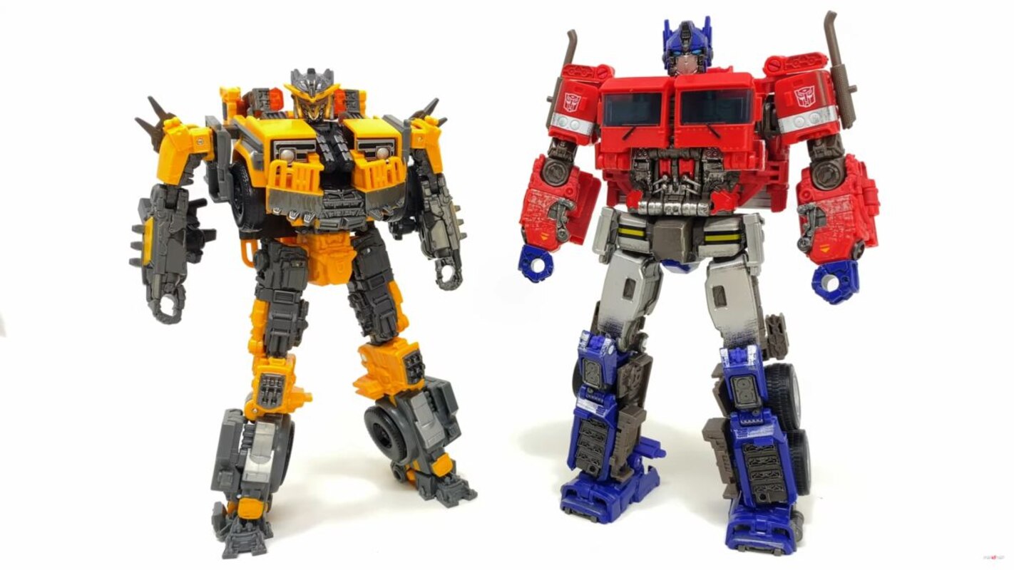 Transformers: Rise Of The Beasts SS-99 Battletrap In-Hand Images